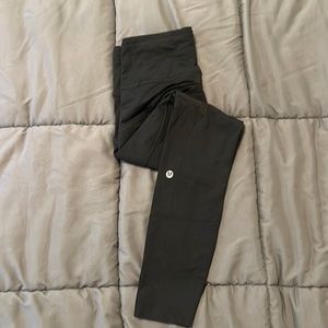 Lululemon leggings 7/8 with pockets